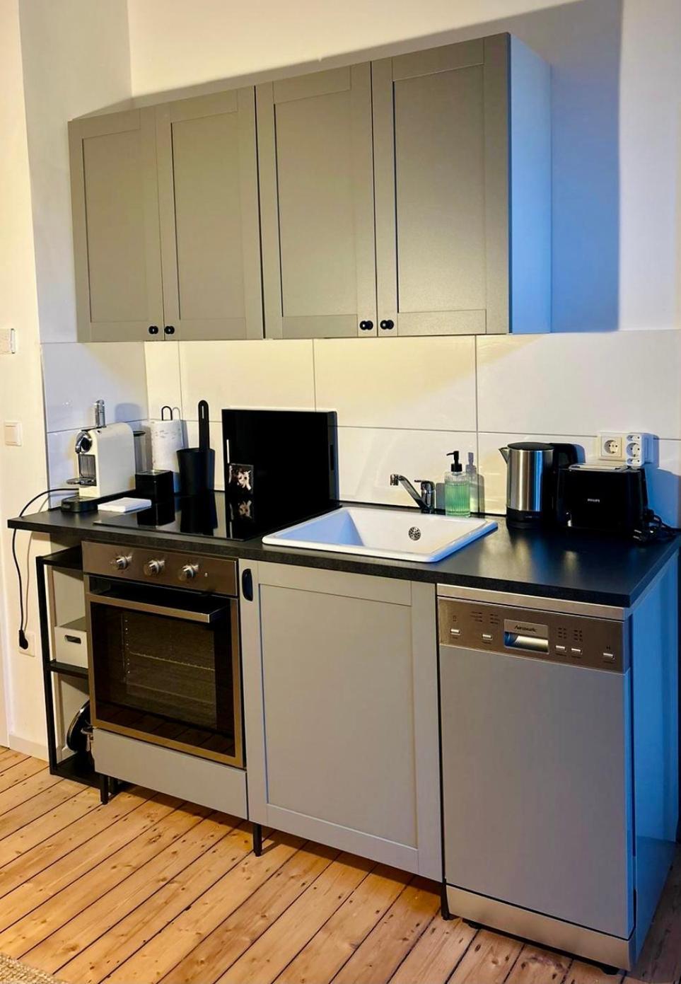 Feelslikehome - Stylische Und Zentrale Altbauwohnung Mit Terrasse&Garten Bochum Kültér fotó